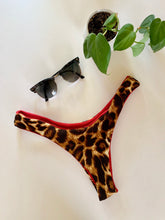 Load image into Gallery viewer, Classic ÜYA Bottoms