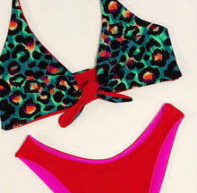 Load image into Gallery viewer, Knotty Tie Top