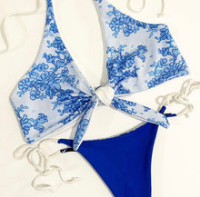 Load image into Gallery viewer, Knotty Tie Top